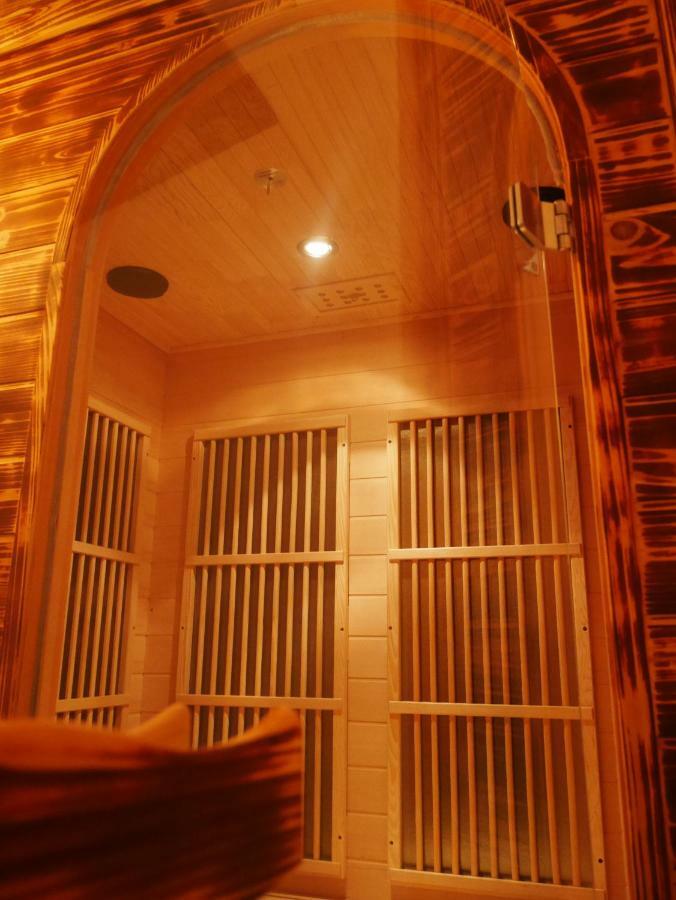 Mas Du Grand Bordes Bed & Breakfast Saint-Laurent-dʼAigouze Dış mekan fotoğraf